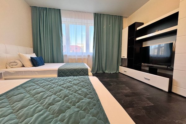 photo_5321096886838038847_y