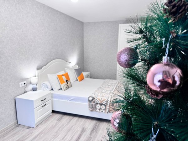 photo_5327804174055444376_y