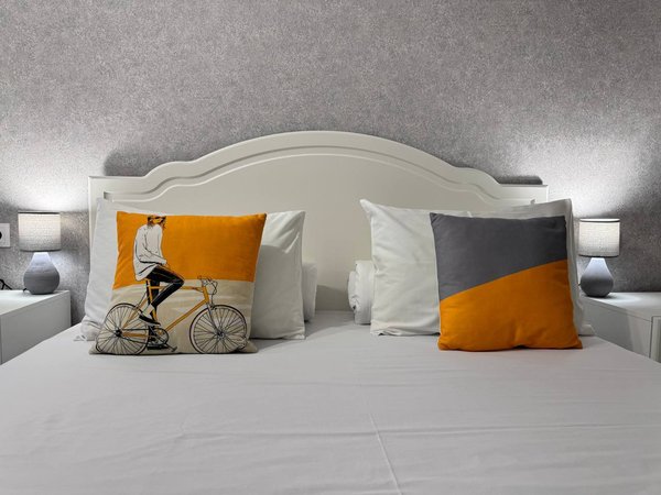 photo_5330266010654805249_y