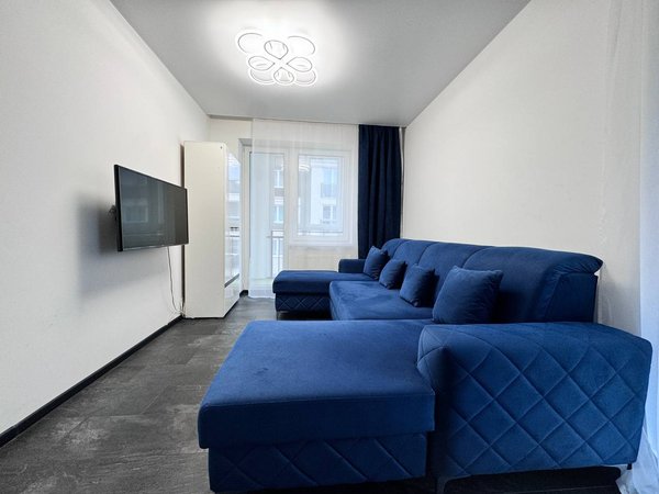 photo_5463168636844900164_y