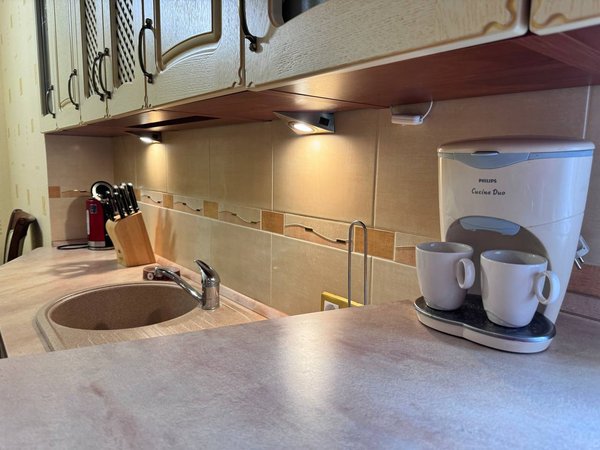 photo_5470004227620338187_y