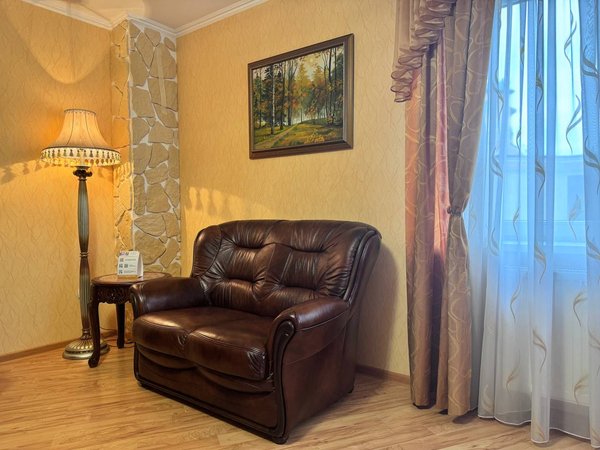 photo_5470004227620338193_y