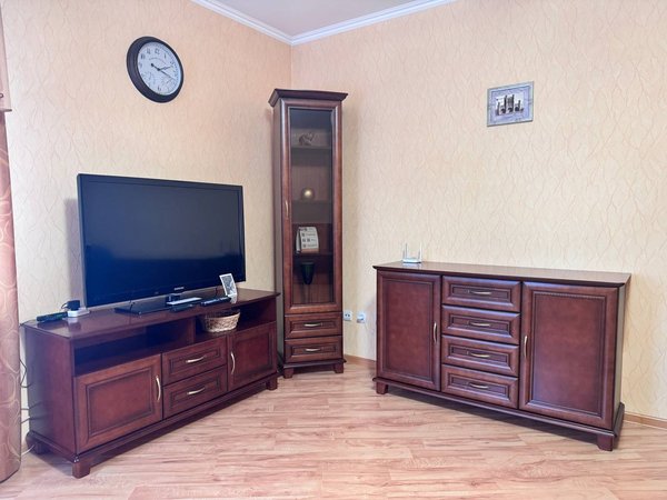 photo_5470004227620338194_y