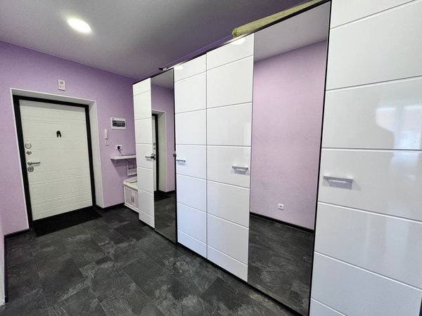 photo_5470004227620338202_y