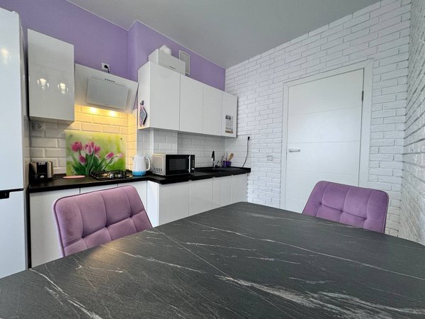 photo_5470004227620338208_y