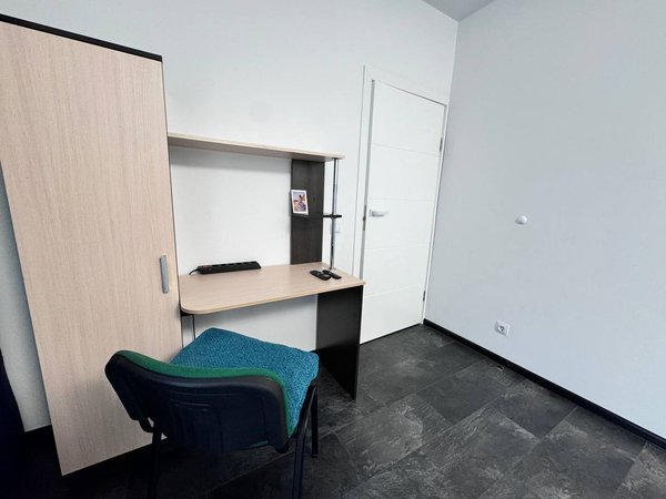 photo_5470004227620338214_y