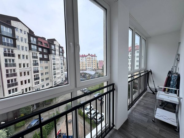 photo_5470004227620338216_y